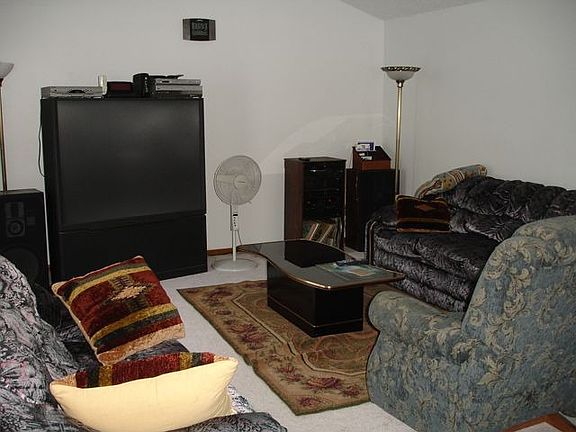 4th image of 4900 Leybourne Dr