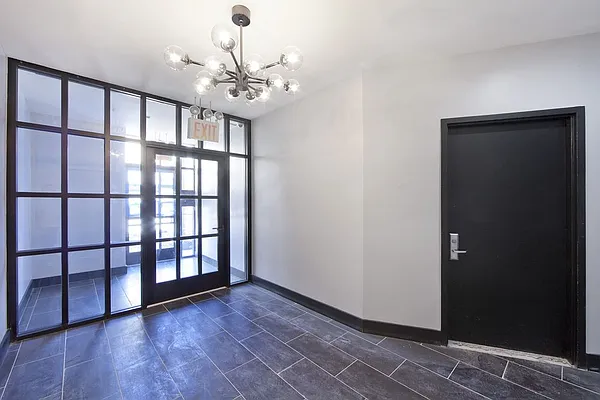 Rented by Bold New York | media 19