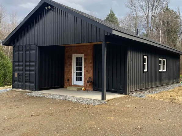 160 Green Park West Road, Hyde Park, VT 05655