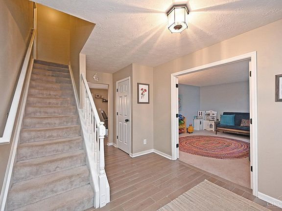 4th image of 7932 Chantilly Dr