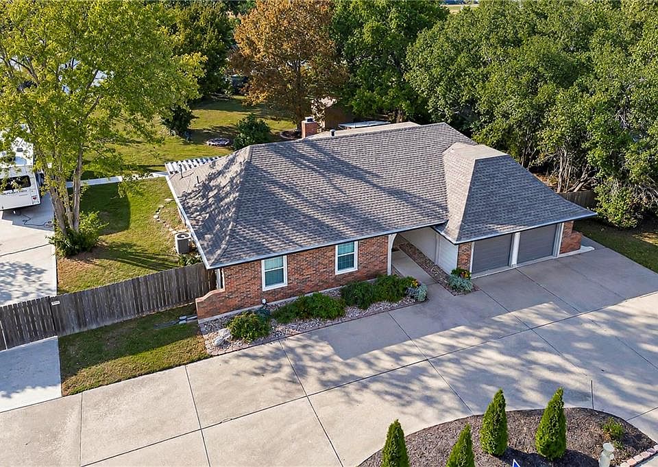 1st image of 13742 Byars Rd