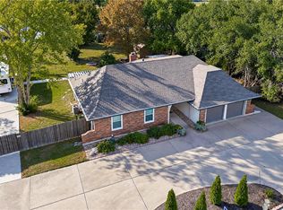 13742 Byars Rd, Grandview, MO 64030