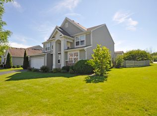 440 Mockingbird Ct, Lindenhurst, IL 60046