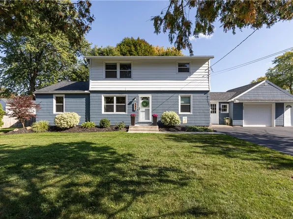 236 Ridge Ave, Liverpool, NY 13088