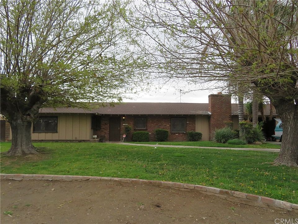 1st image of 1659 S Lilac Ave