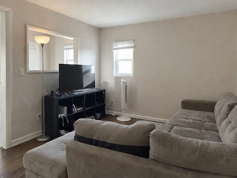 605 S Aurora St — Photo 38