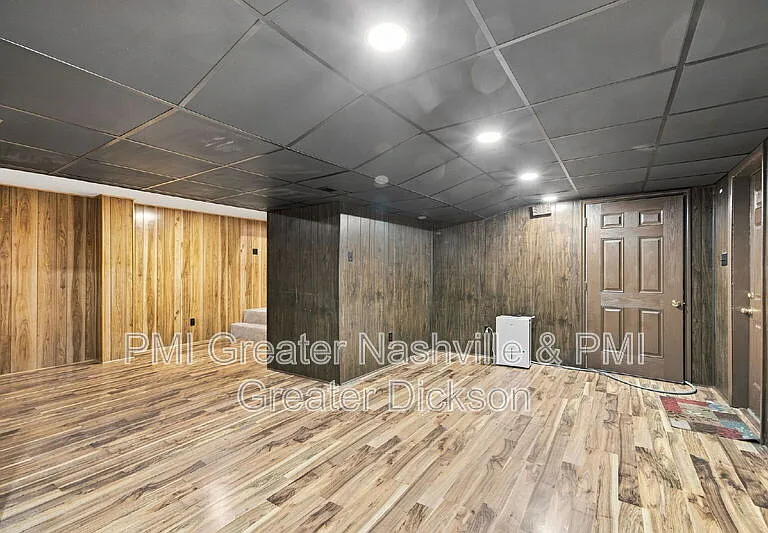 366 N Powers Blvd — Photo 28