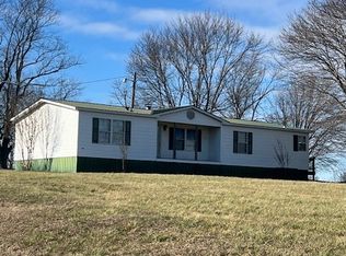 437 Halltown Rd, Portland, TN 37148