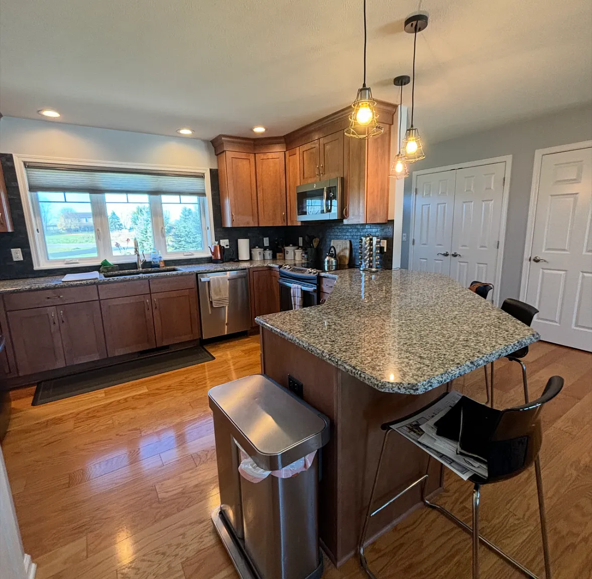 2 bed, 1752 sqft, $2,900 — Photo 1