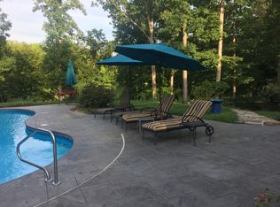 3711 Brooks Crest Ct, Browns Summit, NC 27214