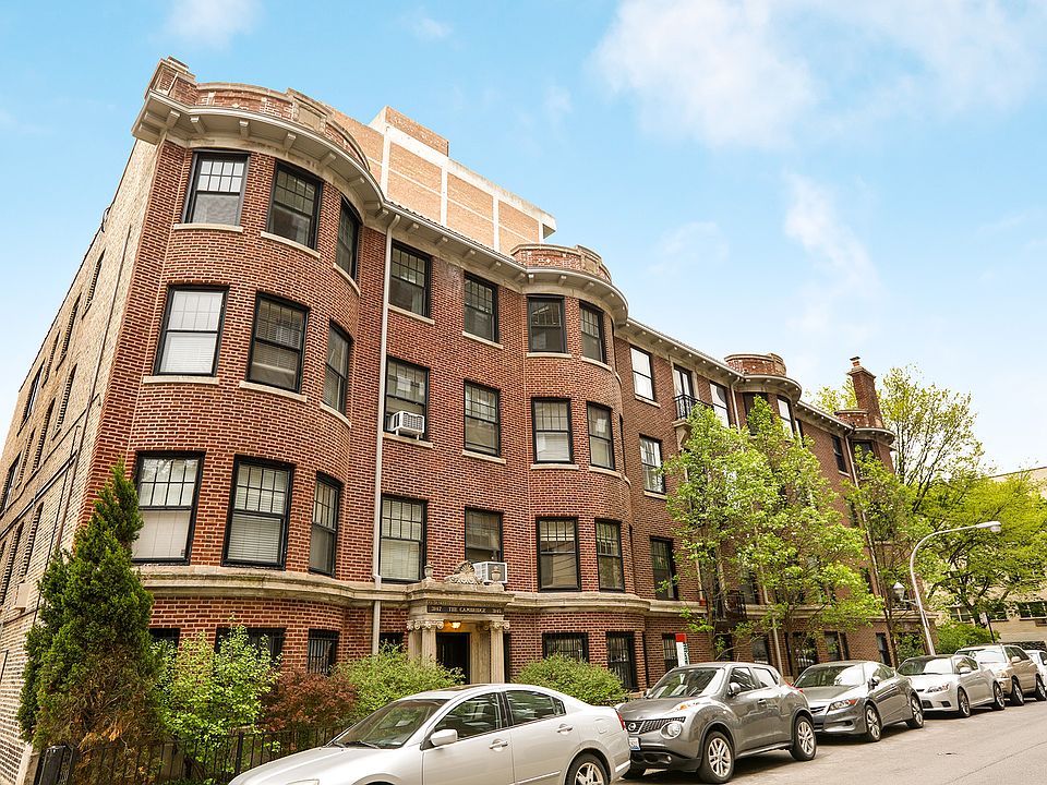 1st image of 3147 N Cambridge Ave #3
