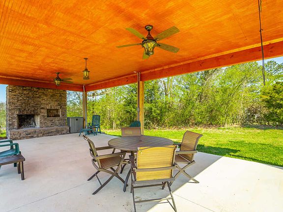 3rd image of 42 Asheville Dr
