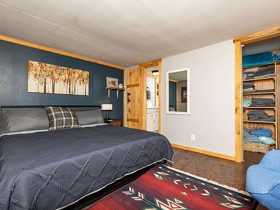 5th image of 660 W Navajo Dr