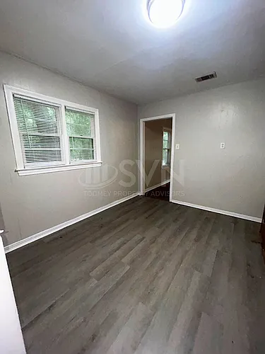 2958 Frederick St Photo 1