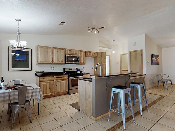 5th image of 5304 Tamariz Dr NW