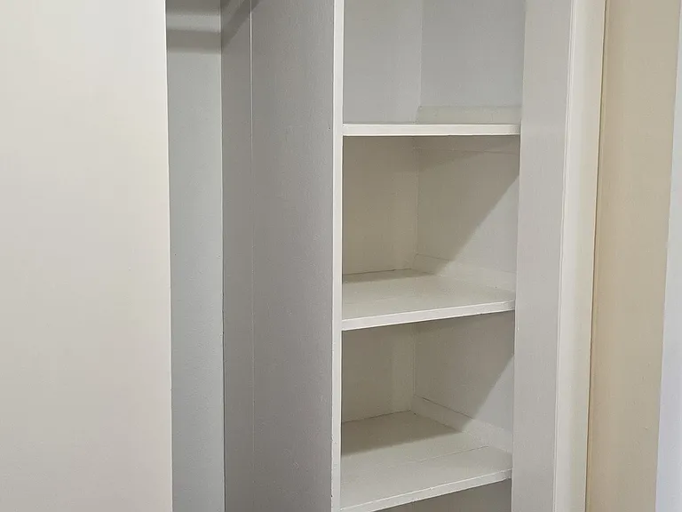 2414 Mimosa Dr #5 — Photo 8