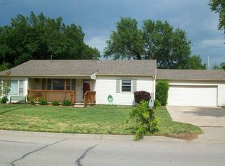 812 N Lulu St, Augusta, KS 67010