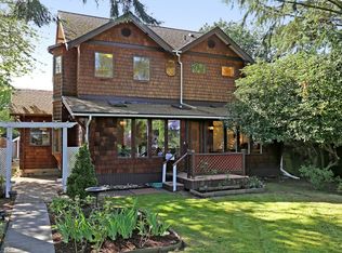 1715 45th Ave SW, Seattle, WA 98116