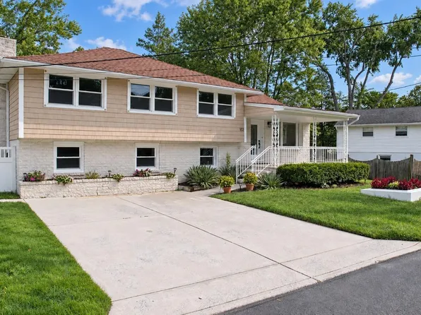 102 E Myrtle Ave, Linwood, NJ 08221