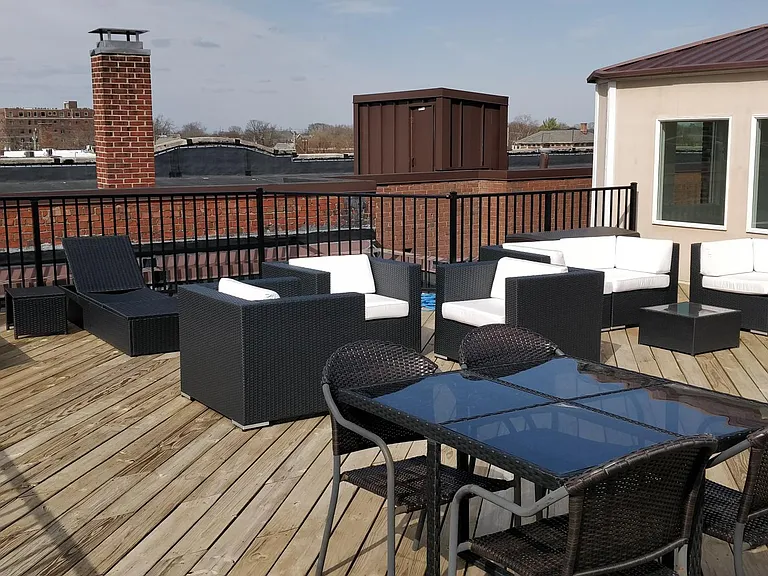 829 N Pennsylvania St #2B — Photo 34