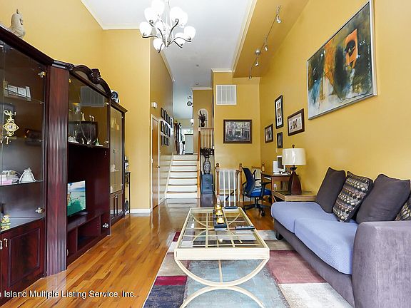 4th image of 18A Layton Ave