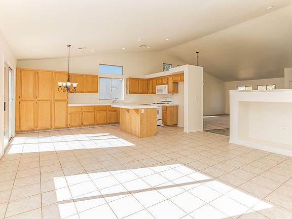 3rd image of 1101 Pincay Dr