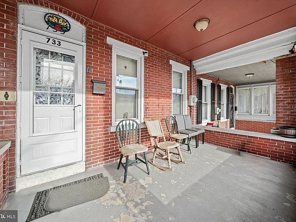 3rd image of 733 S Harrison St
