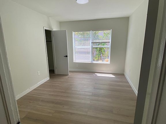 4th image of 926 79th Ter APT 3