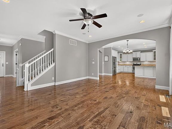 5th image of 142 Countryshire Dr