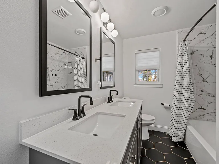 9806 Parkford Dr — Photo 12