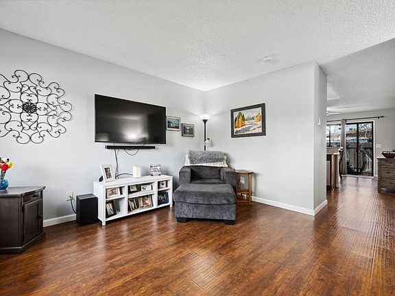 4th image of 229 College View Drive