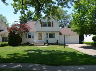 100 Cindy Dr, Buffalo, NY 14221