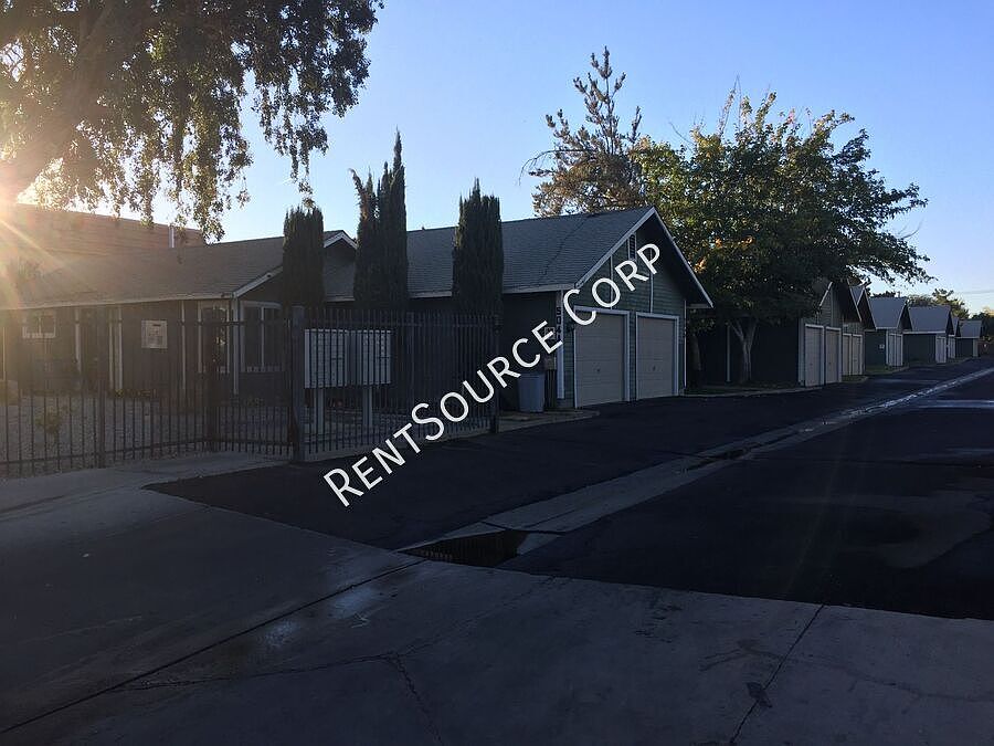 1st image of 504 W Avenue J4 #504B