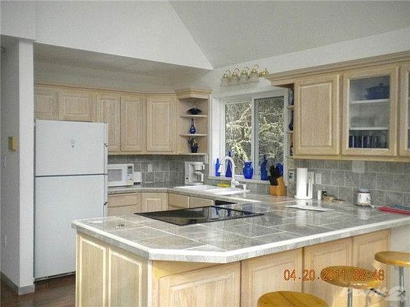 5th image of 464 Point Brown Ave SE