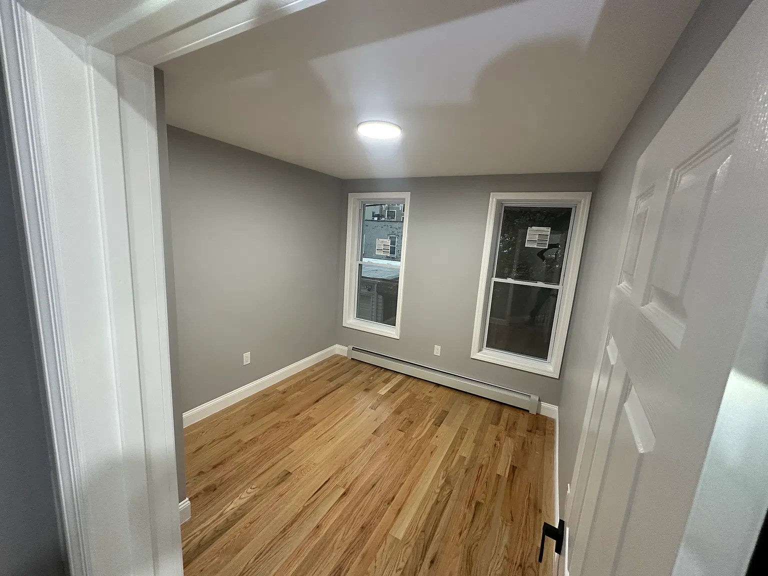 5 bed, 1250 sqft, $4,600 — Photo 4
