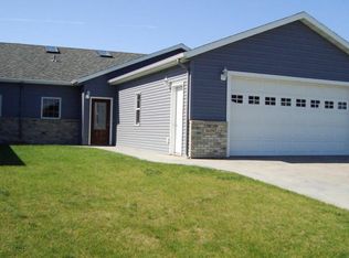 3619 11th Ave S, Moorhead, MN 56560