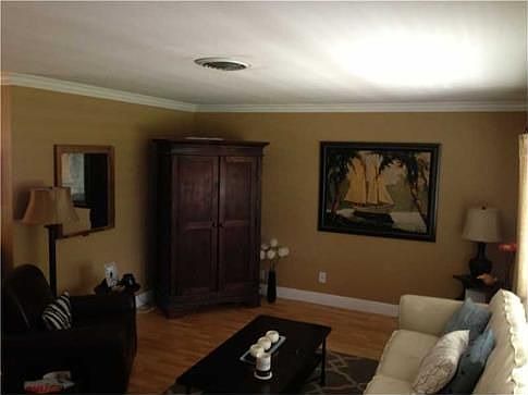 3rd image of 1275 37th Ave