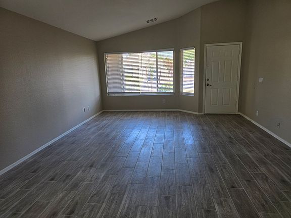 4th image of 8161 W Clara Ln