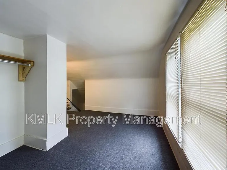 693 Kling St — Photo 36