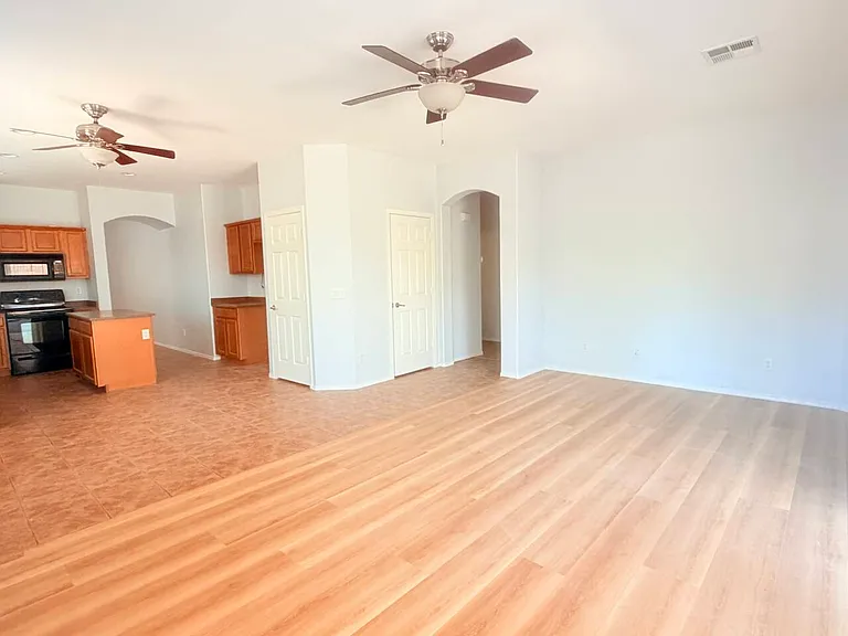 3907 S Marigold Way — Photo 6