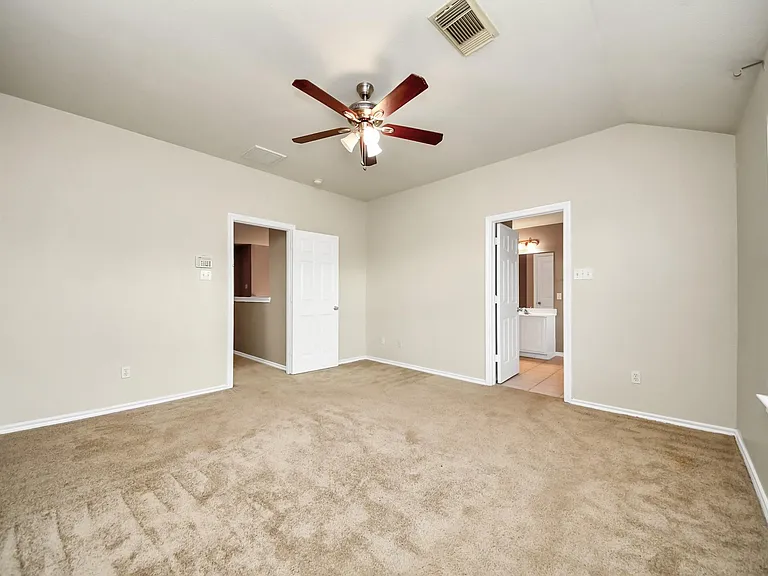 6019 Pennworth Ln — Photo 22
