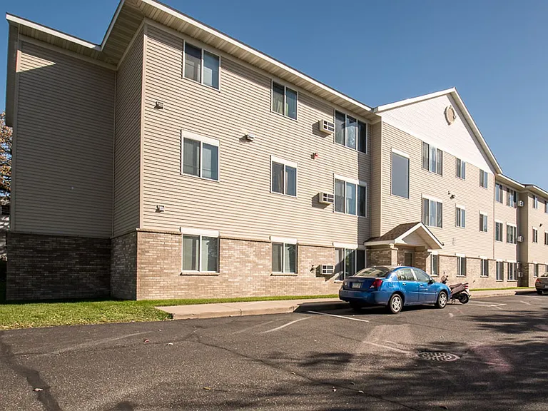 1700 University Dr SE — Photo 2