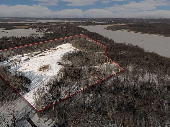 3rd image of Hendershot Rd NE