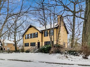 444 Havenwood Ct, Highland Park, IL 60035