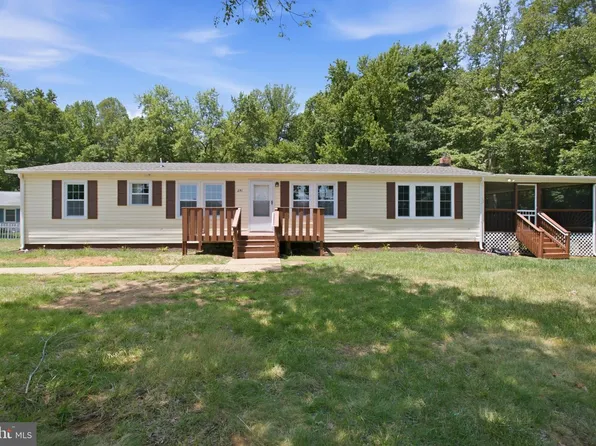 271 Shackelford Well Rd, Fredericksburg, VA 22406