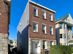 107 Union St, Brighton, MA