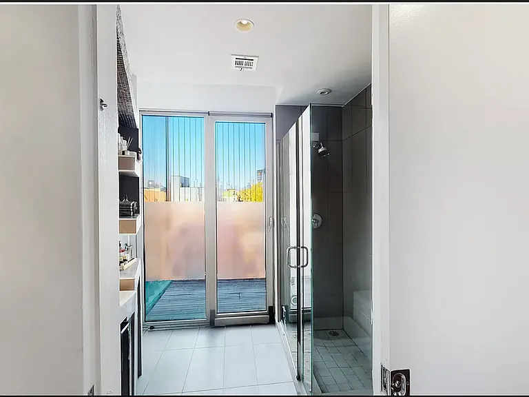 285 Driggs Ave #2 — Photo 9