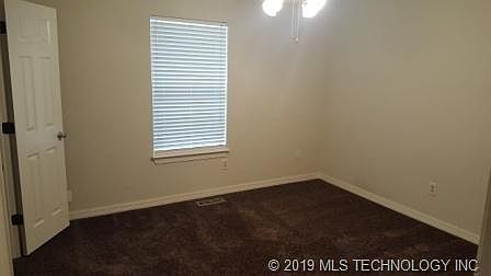 5th image of 13623 S Glen Pl