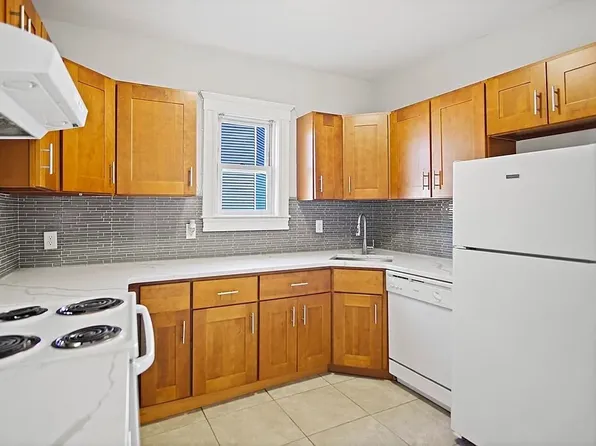 2 Redfield St, Dorchester, MA