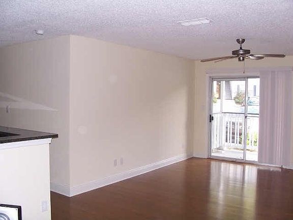 4th image of 4303 Santa Fe Pkwy
